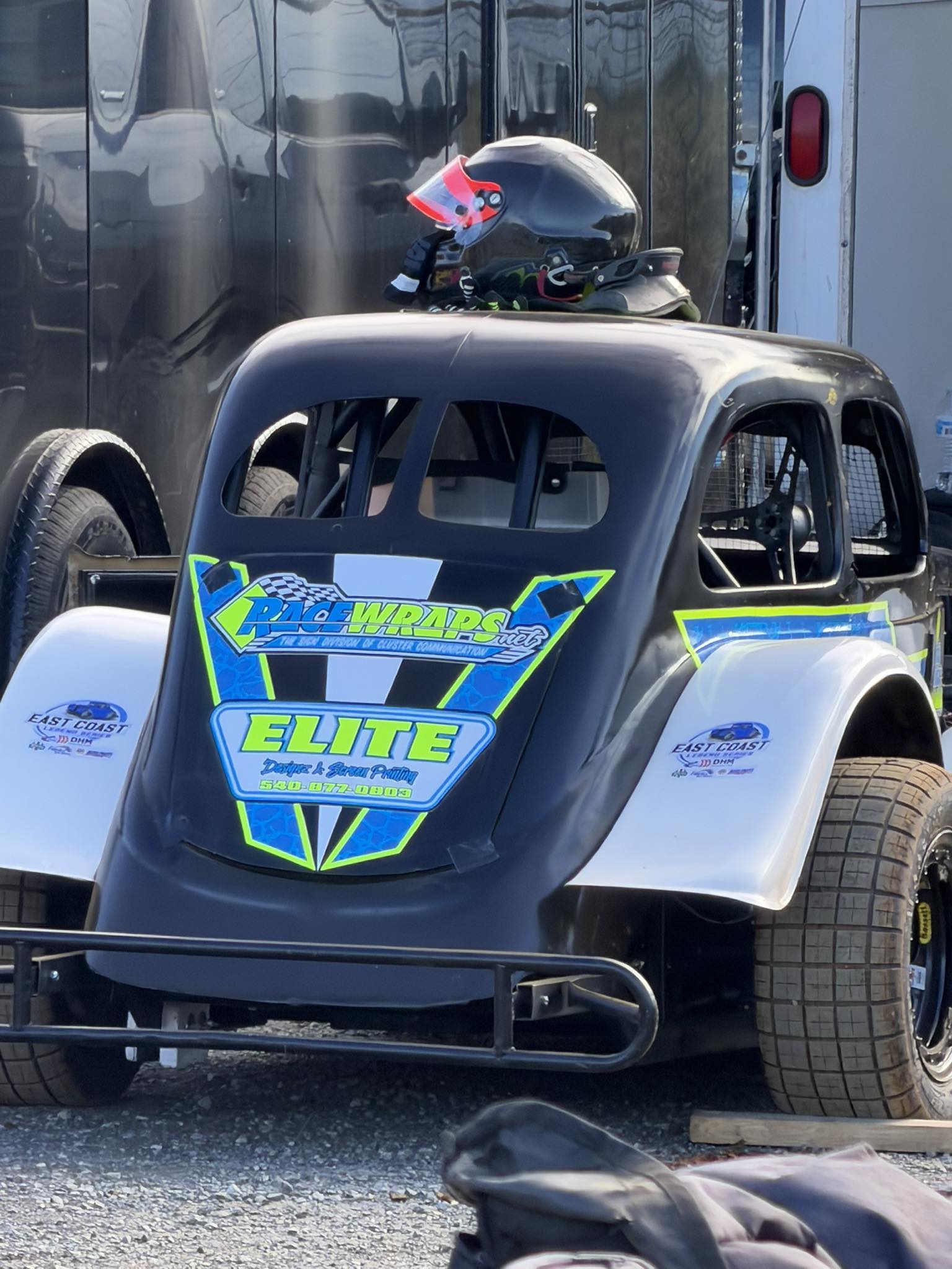Custom legends race car wrap with RaceWraps.net and Elite Designs graphics