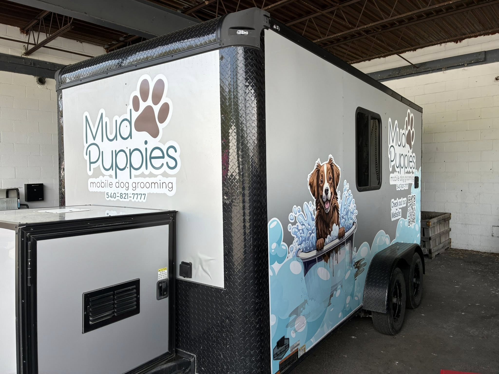 Custom trailer wrap side view for Mud Puppies Mobile Dog Grooming by Winchester Signs